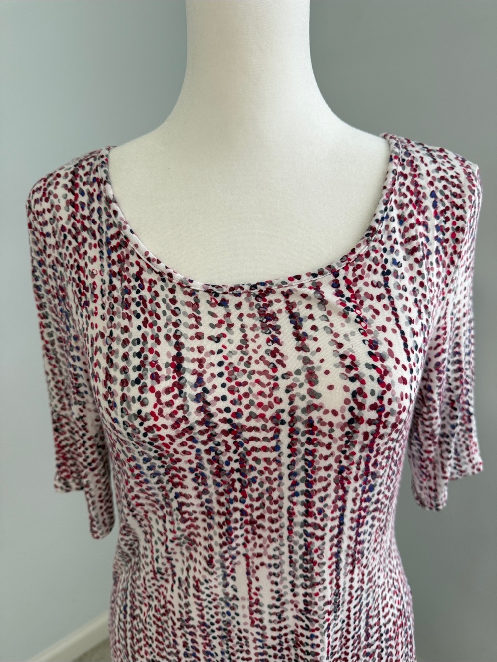 Apt. 9 Essentials Women's Scoop Neck Printed Tee in White and Pink SZS - Picture 3 of 11
